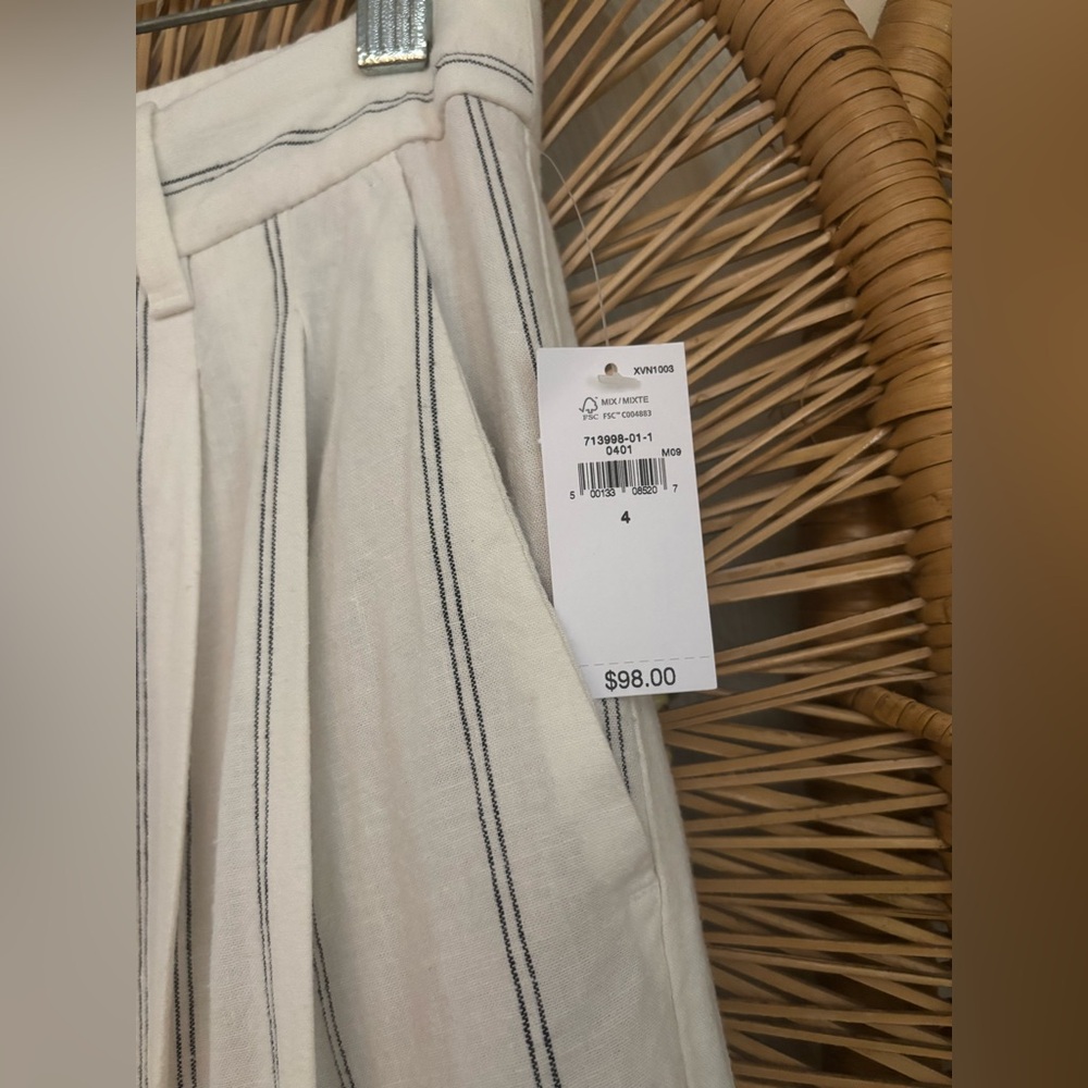 GAP High Rise Linen-Blend Trousers - Picture 4 of 5